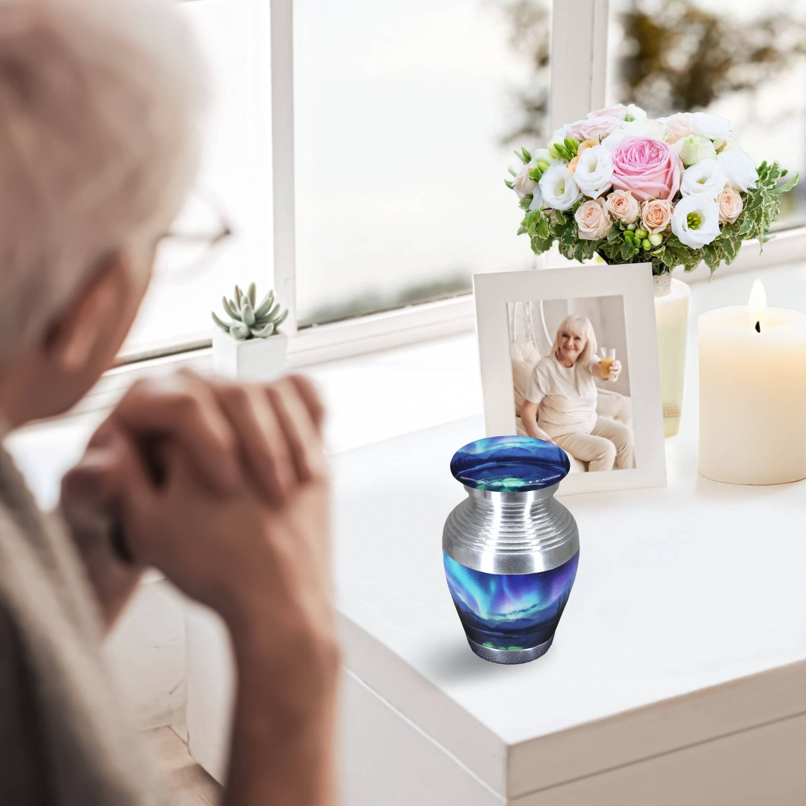 M MEILINXU Small Urns for Human Ashes Keepsake, Decorative Cremation Urns for Human - Aurora Borealis Urn for Ashes for Women & Male, Turquoise, Galaxy Small Keepsake - Little Urn - Image 3